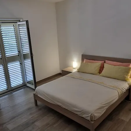 - Trilocale Sul Mare Apartmán Milazzo